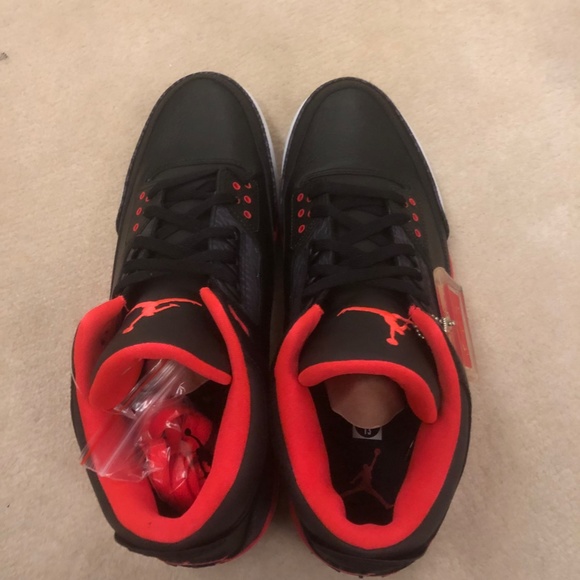 NIKE Air Jordan 3 Retro 'Crimson' 136064 005